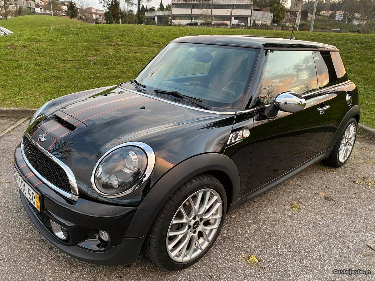 MINI Cooper SD Dezembro/11 - à venda - Ligeiros