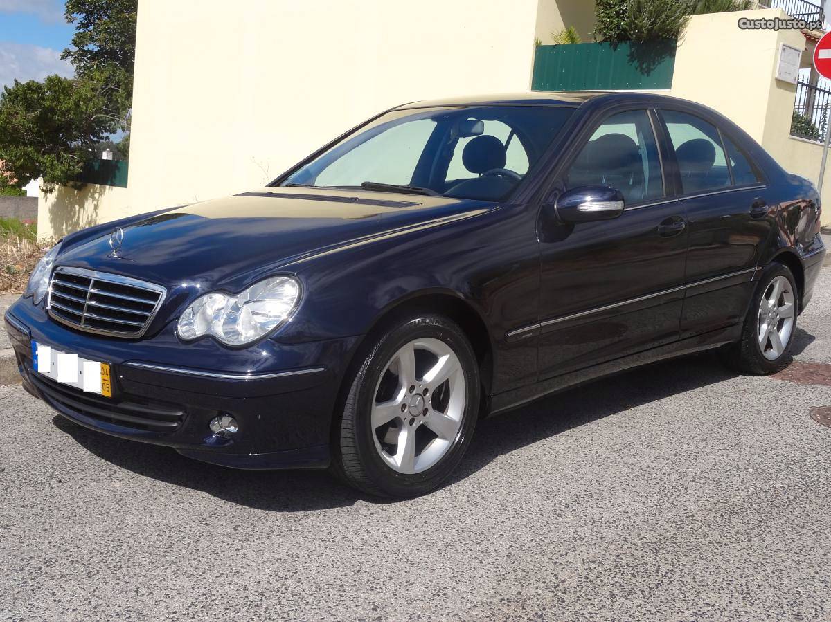 Mercedes-Benz C 220 Avantgarde Aut. Maio/04 - à venda -