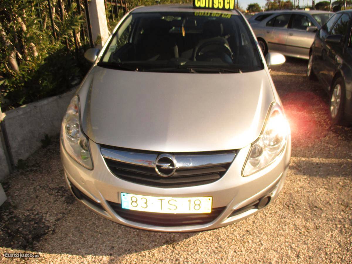 Opel Corsa 1.3 cdti ECOflex Abril/10 - à venda - Ligeiros