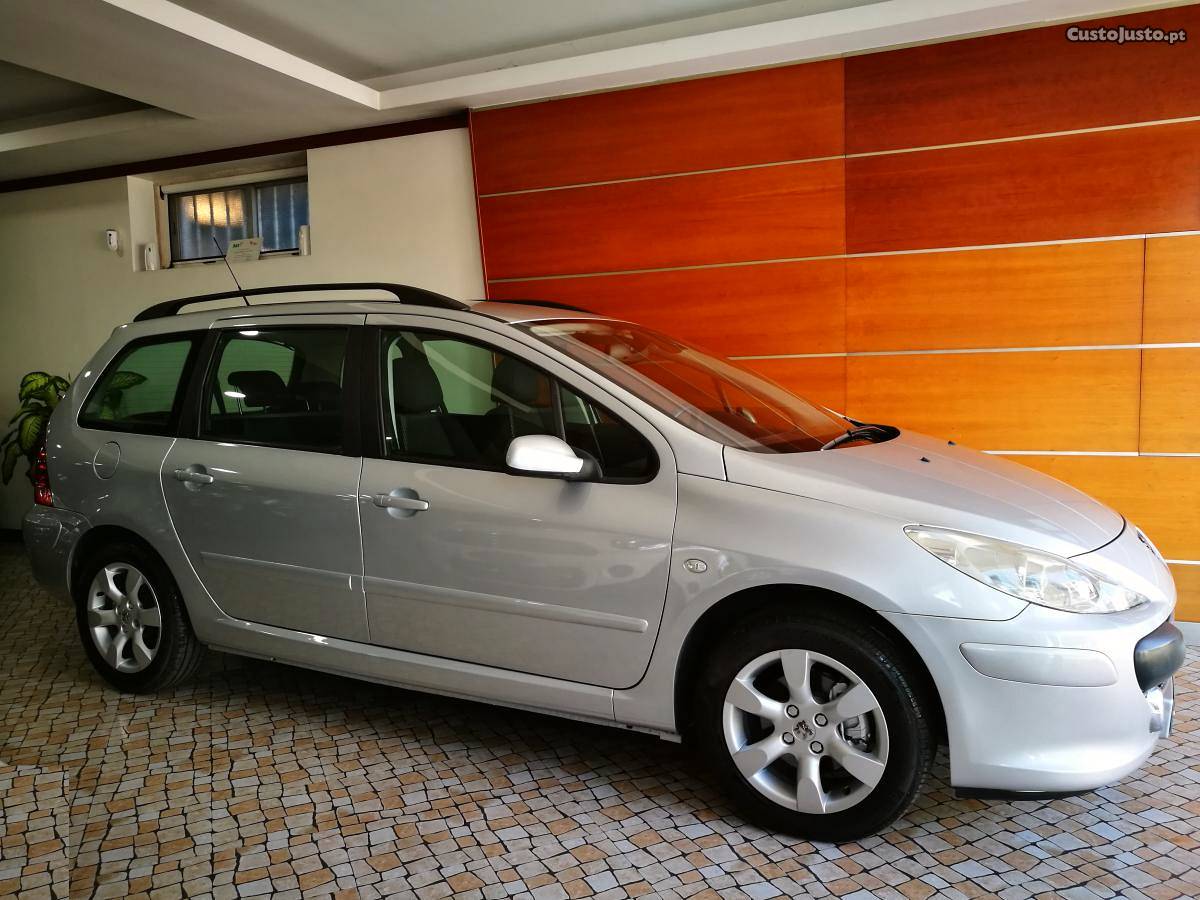 Peugeot 307 SW 1.6HDI QUIKSILVER Setembro/04 - à venda -