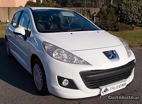 Peugeot  HDI 70cv 5 lug Fevereiro/12 - à venda -