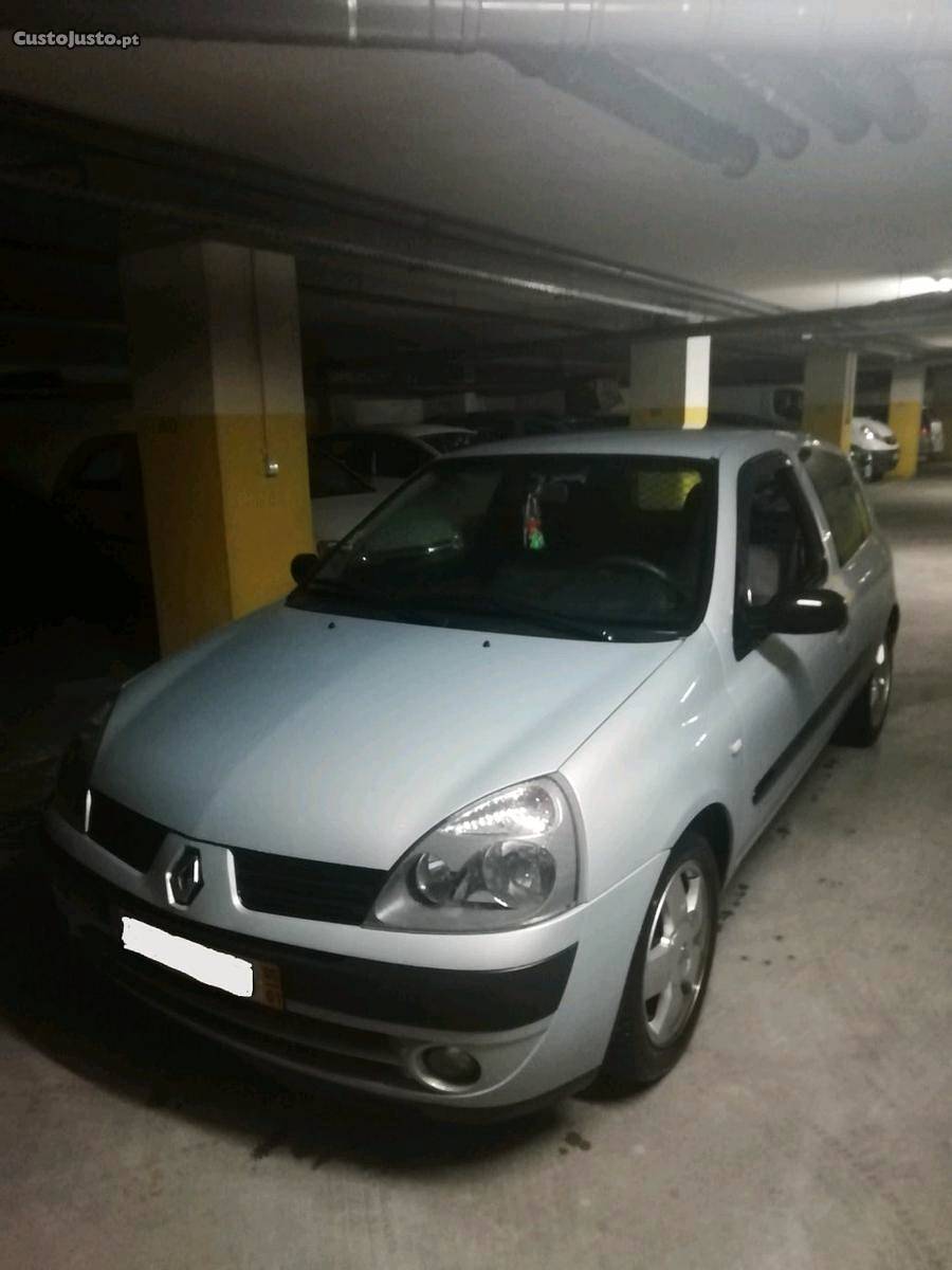 Renault Clio 1.5 Dci Janeiro/05 - à venda - Comerciais /