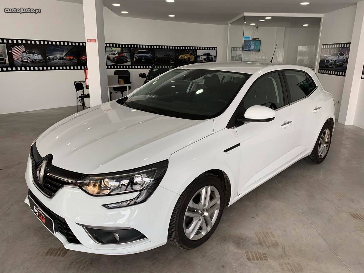 Renault Mégane 1.5 DCI Intense Novembro/16 - à venda -