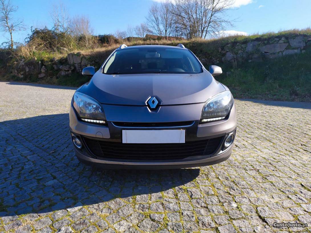 Renault Mégane Bose Topo de Gama Novembro/13 - à venda -
