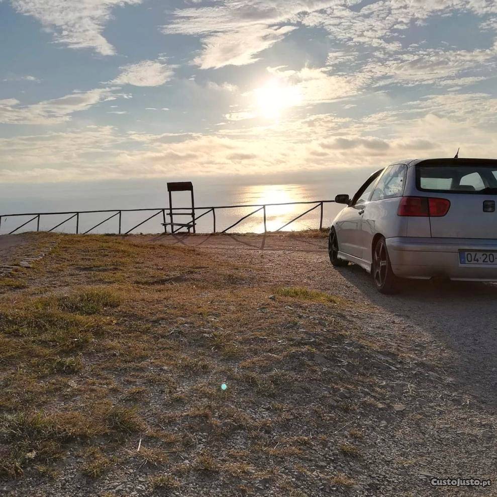 Seat Ibiza 6k2 Agosto/99 - à venda - Comerciais / Van,