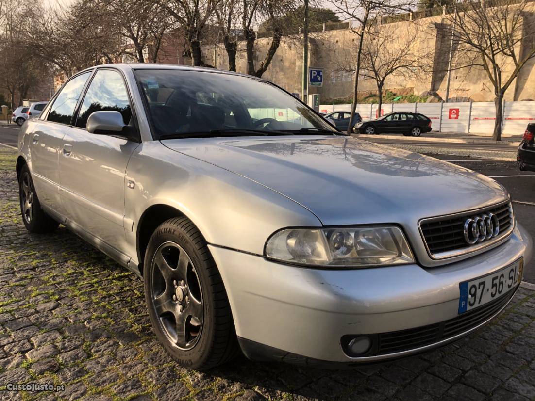 Audi A4 1.9 TDi 115cv PD Junho/00 - à venda - Ligeiros