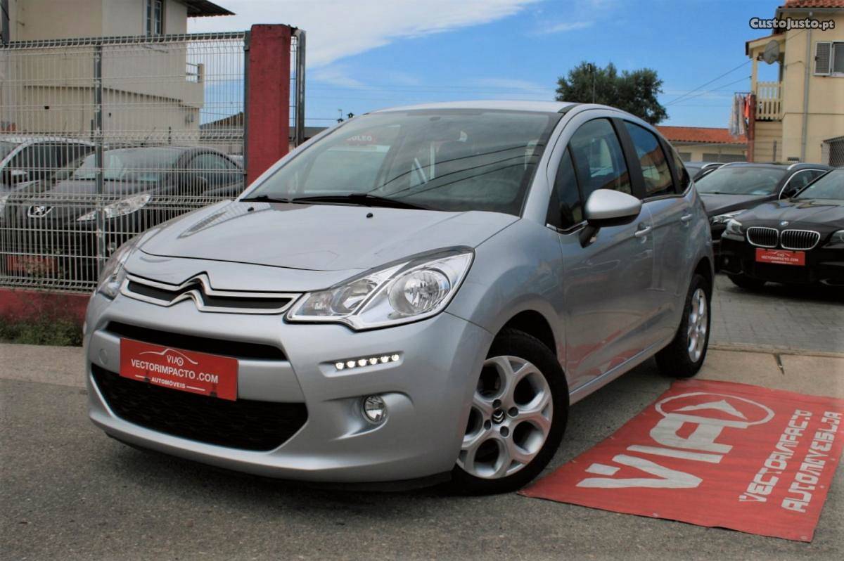 Citroën C3 1.2 PureTech Dezembro/16 - à venda - Ligeiros