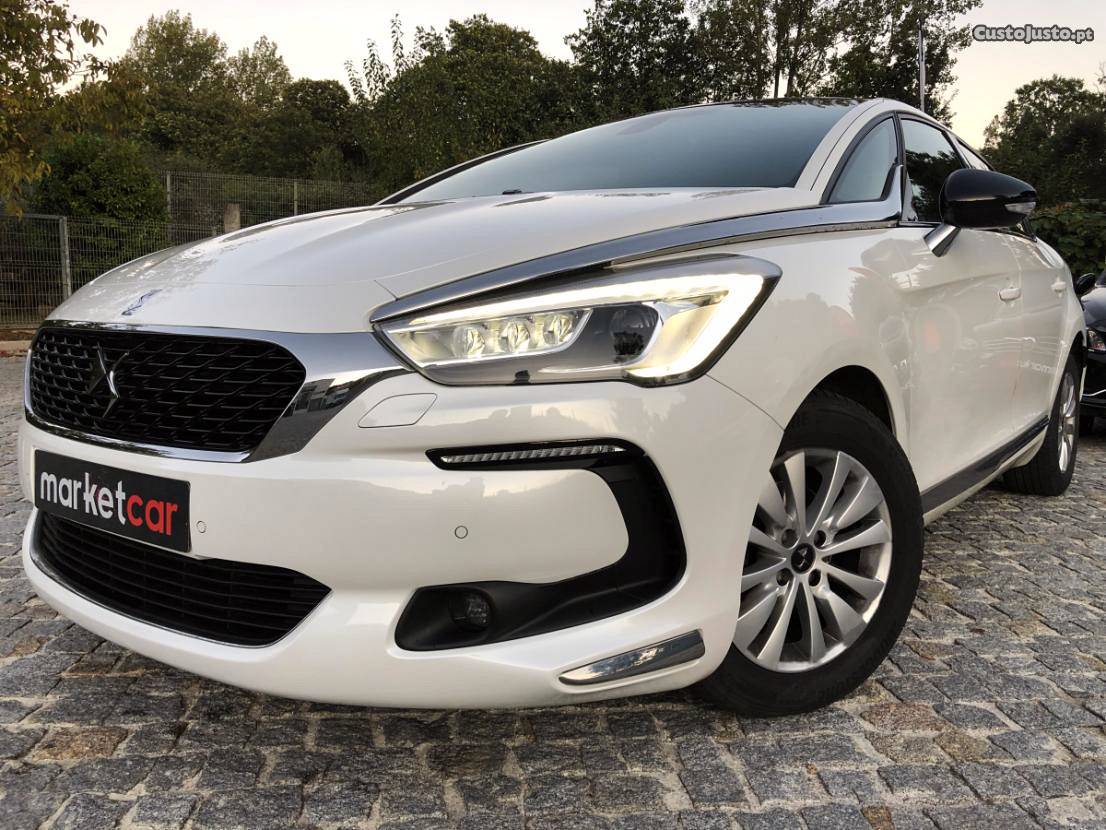 Citroën DS5 1.6Hdi SoChic Aut. Fevereiro/17 - à venda -