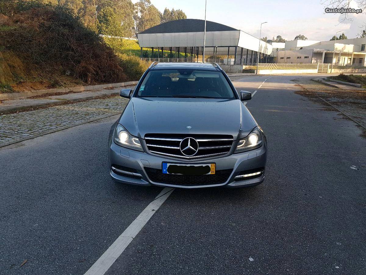 Mercedes-Benz C 220 avantgard Setembro/11 - à venda -