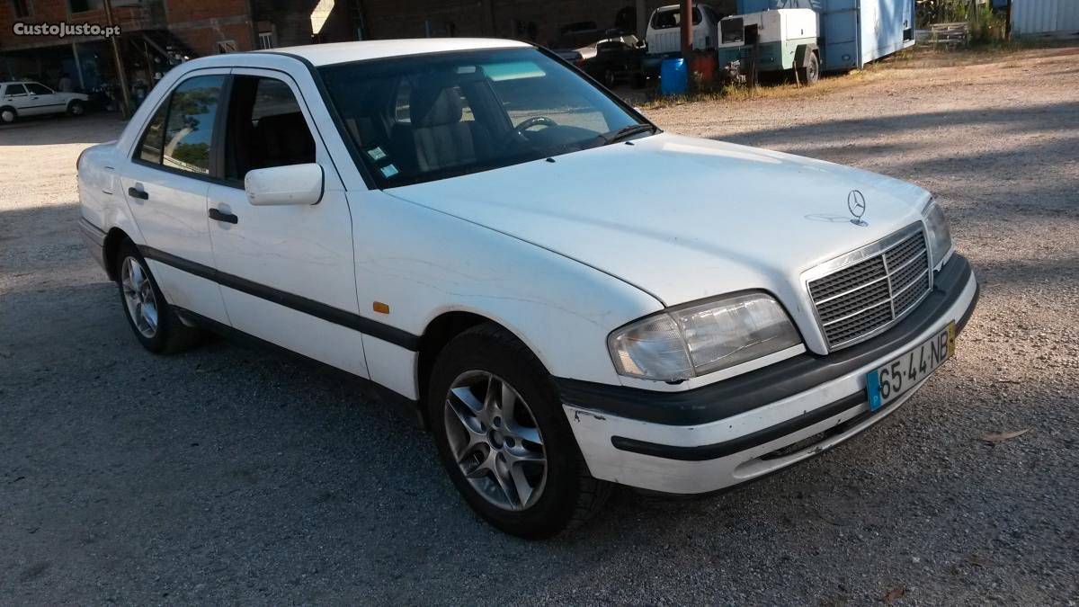 Mercedes-Benz C 250 D 125 Dezembro/93 - à venda - Ligeiros