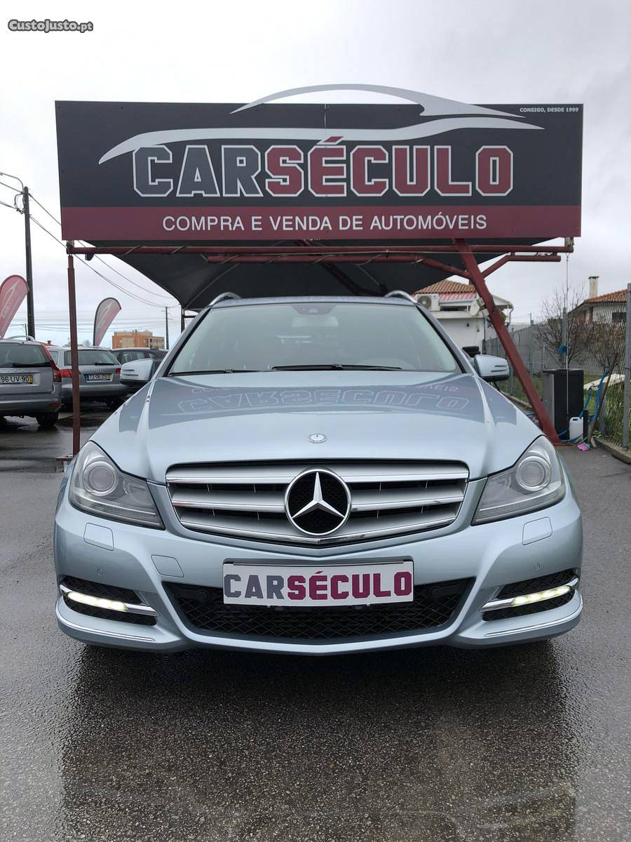 Mercedes-Benz C Cv Avantgarde Agosto/13 - à venda -