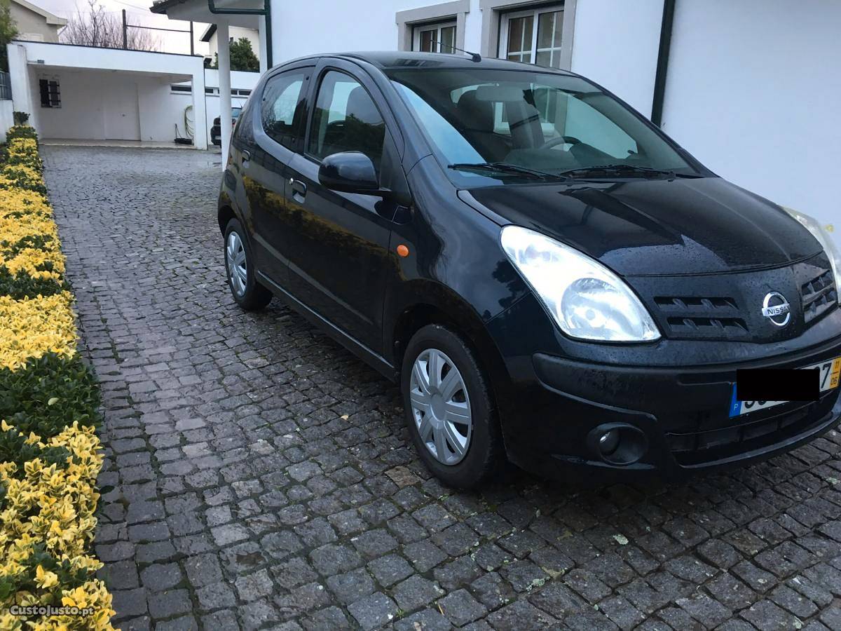 Nissan Pixo Impecável Fevereiro/11 - à venda - Ligeiros