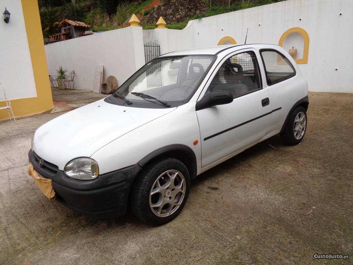 Opel Corsa 1.5d Fevereiro/96 - à venda - Comerciais / Van,