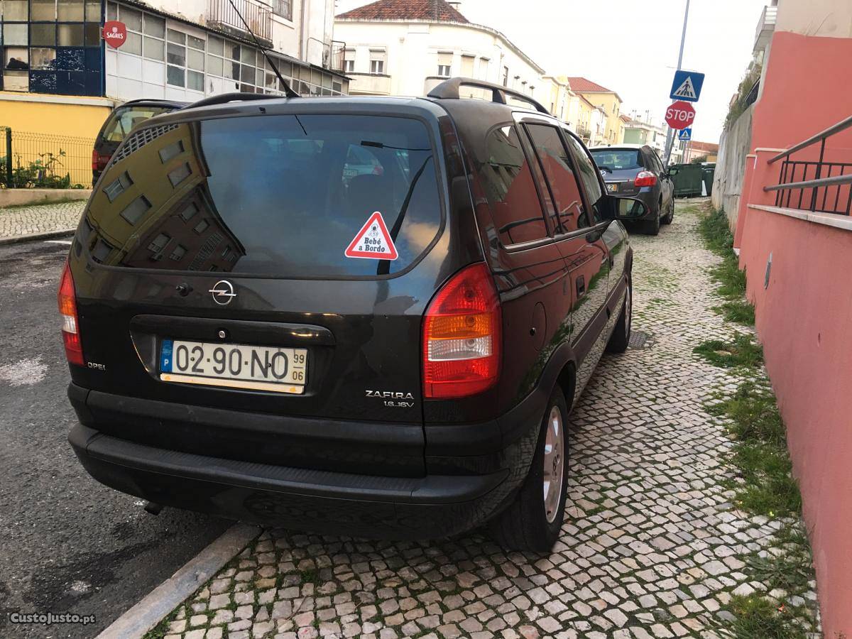 Opel Zafira  Março/99 - à venda - Ligeiros