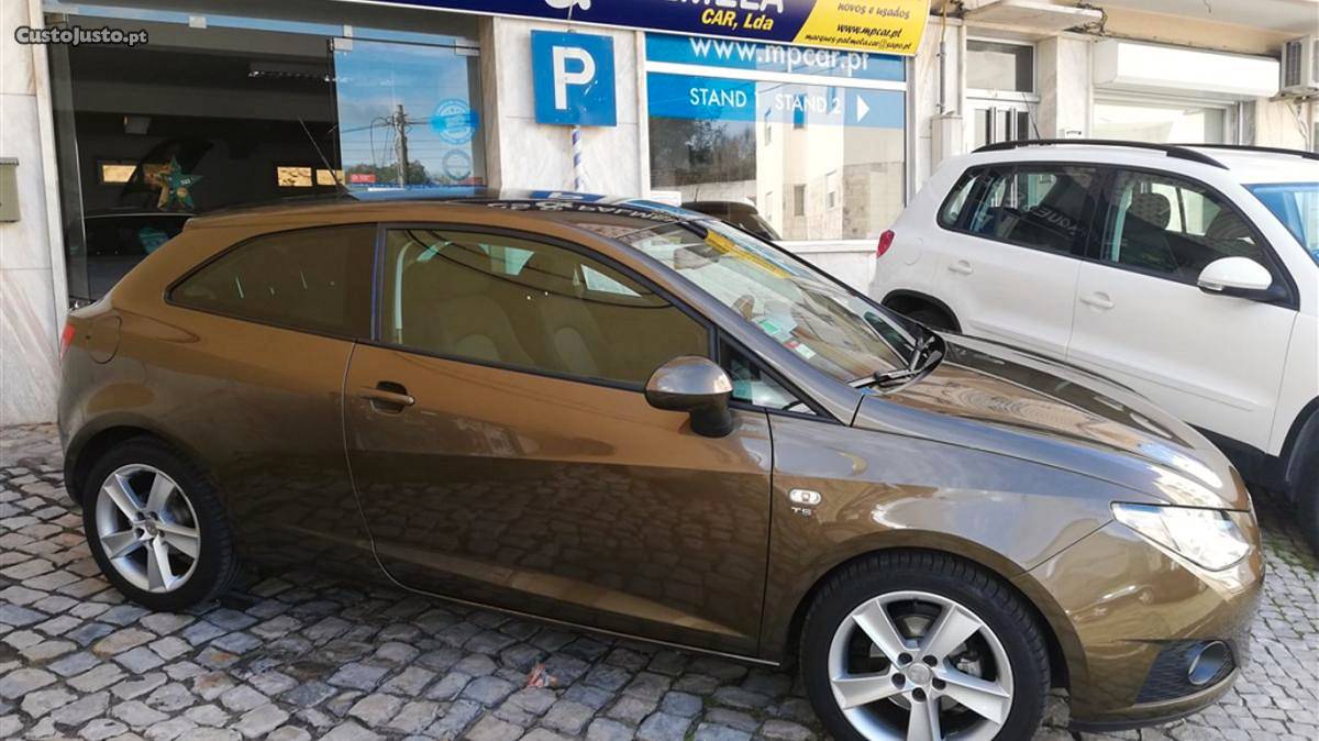 Seat Ibiza SC 1.2 TSi Sport DSG Fevereiro/11 - à venda -