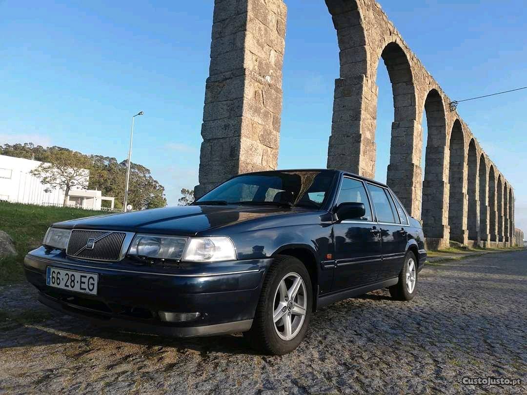 Volvo V Outubro/94 - à venda - Ligeiros
