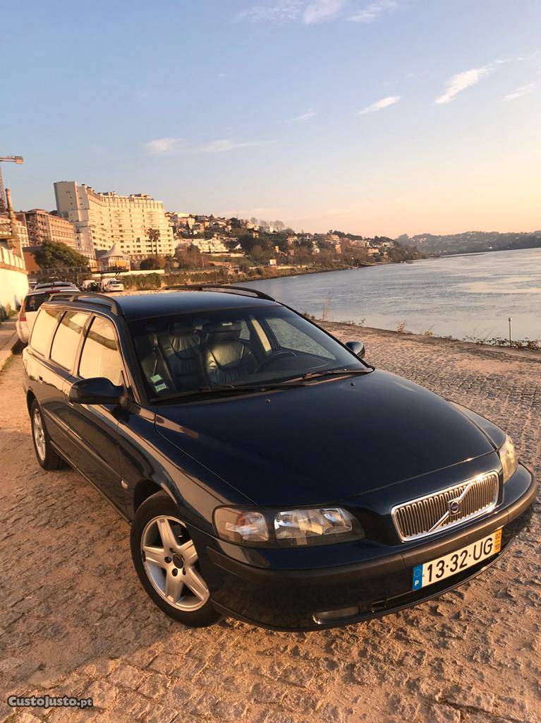 Volvo V70 GPL 2.0 Turbo Julho/02 - à venda - Ligeiros