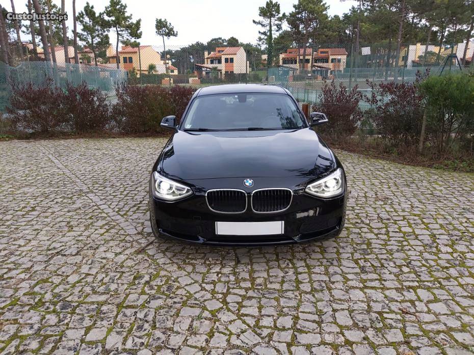 BMW 116 Ed Gps/full leds Outubro/14 - à venda - Ligeiros