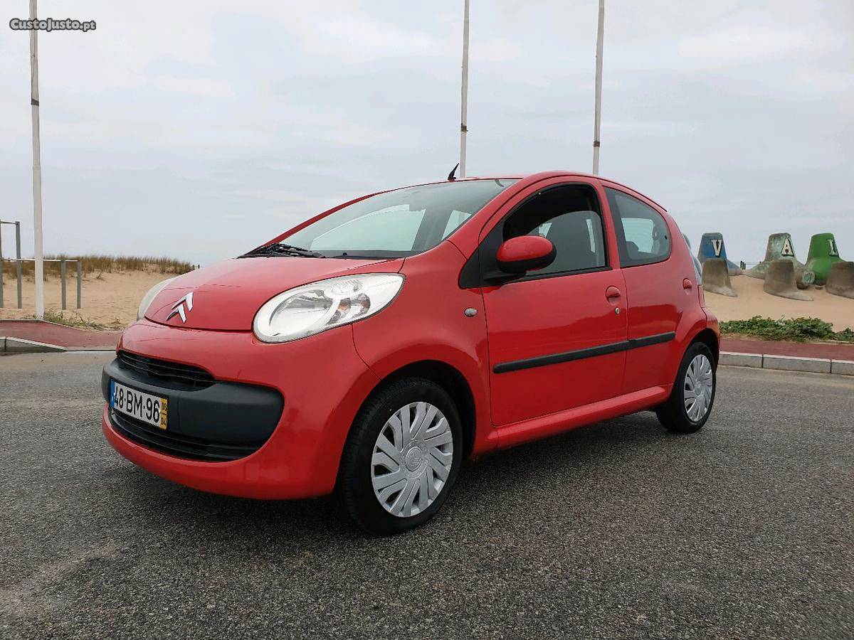 Citroën C1 1.0VTi Abril/06 - à venda - Ligeiros