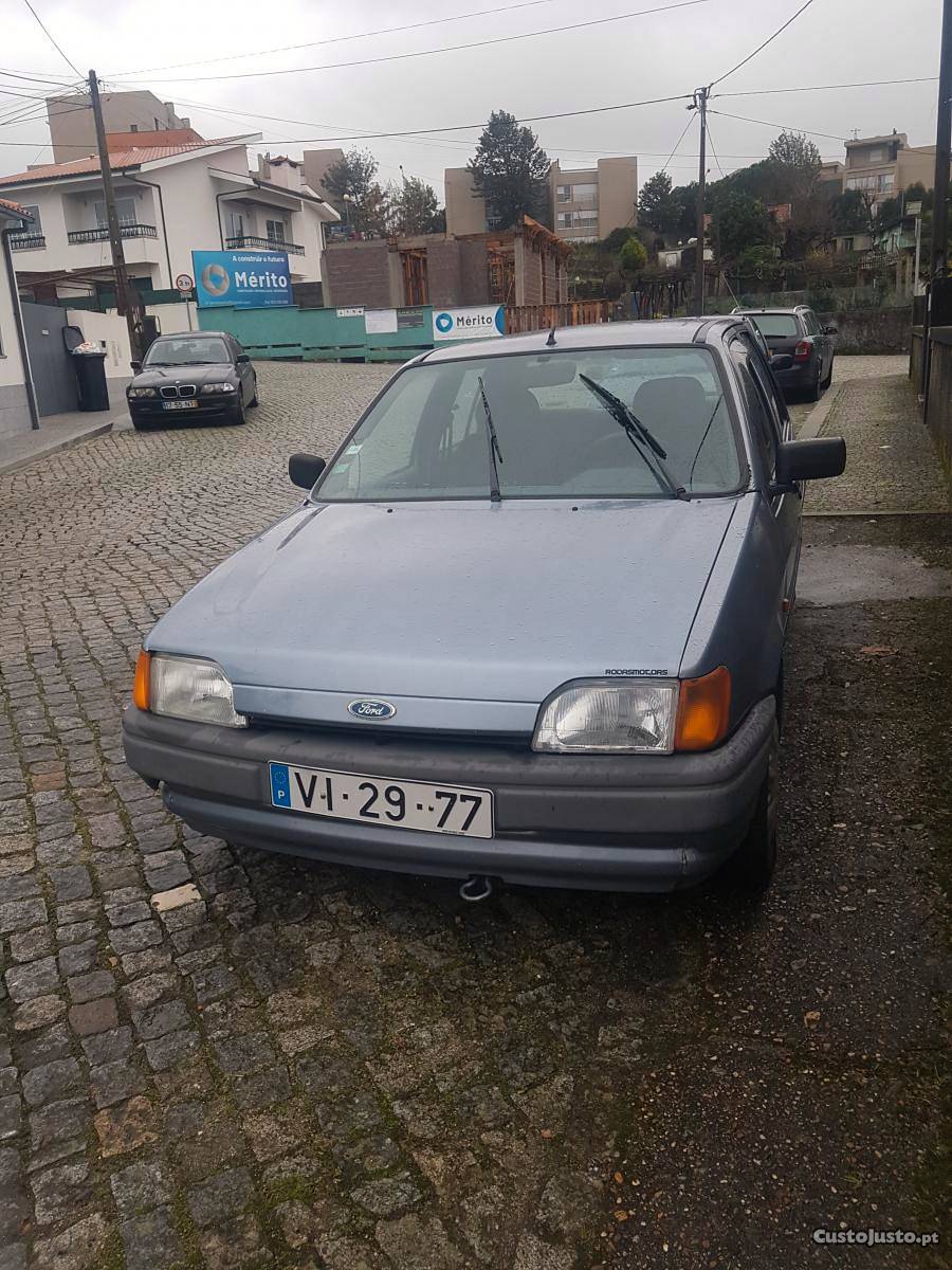 Ford Fiesta 1.1 CL Julho/90 - à venda - Ligeiros