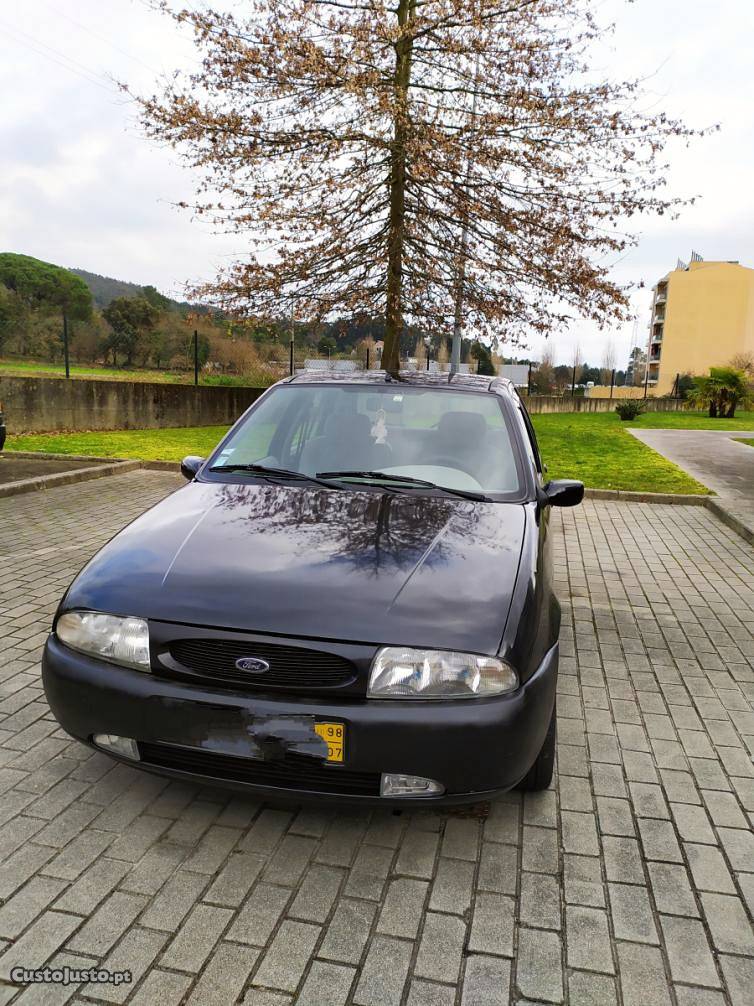 Ford Fiesta 1.25 Julho/98 - à venda - Ligeiros Passageiros,