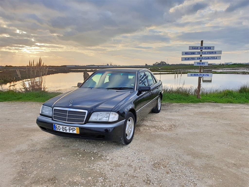  Mercedes-Benz Classe C 220 D Elegance (95cv) (4p)