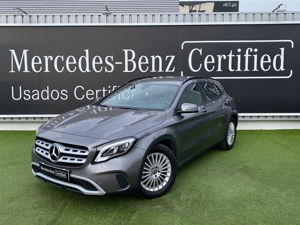  Mercedes-Benz Classe GLA 200d Sport Utility Vehicle