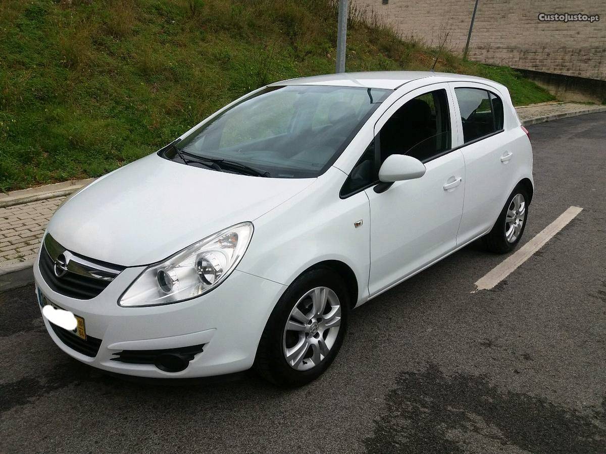 Opel Corsa v Enjoy kms Abril/10 - à venda -