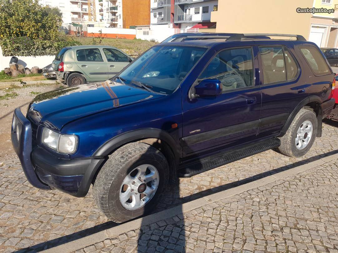 Opel Frontera 4 4 Julho/00 - à venda - Ligeiros