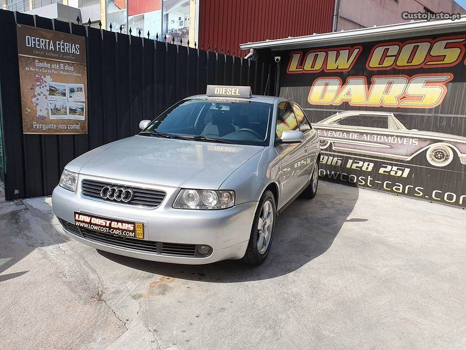 Audi A3 1.9 TDI PD 100 Julho/02 - à venda - Ligeiros