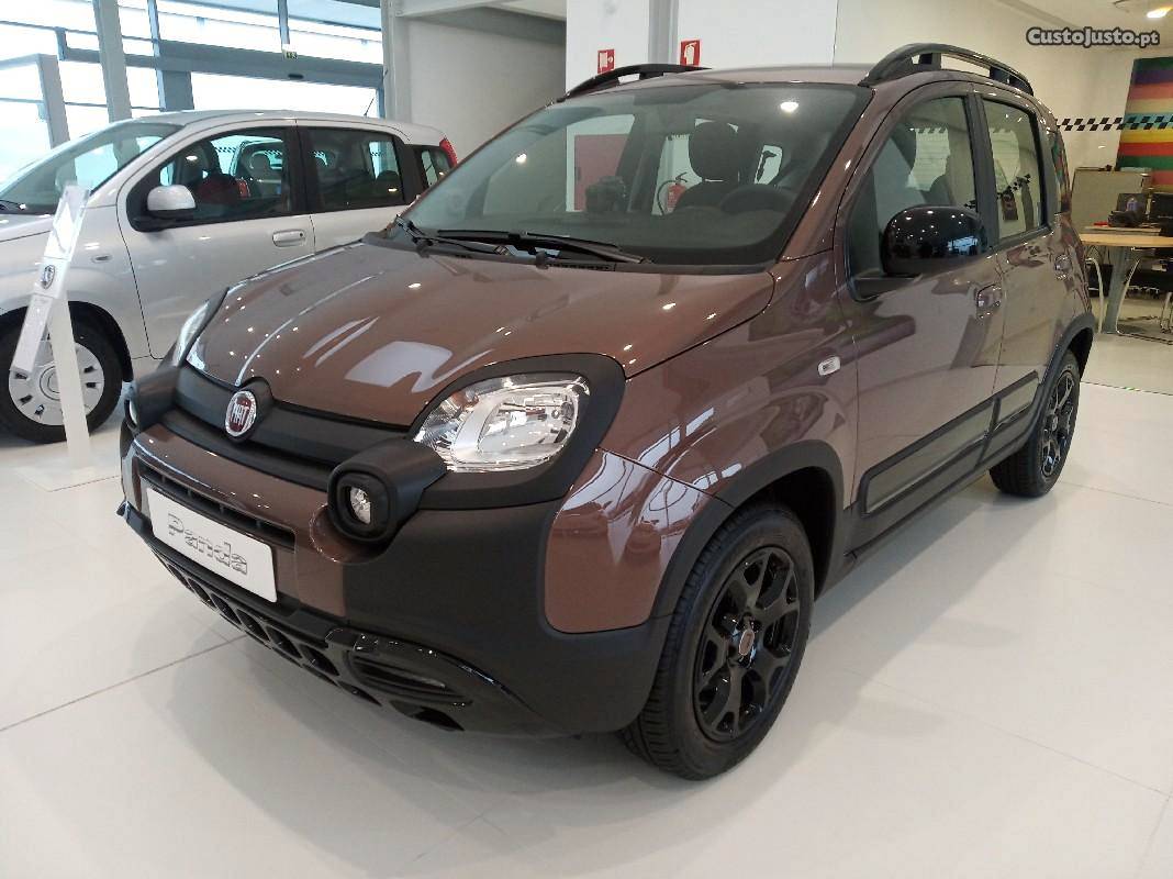 Fiat Panda 1.2 Trussardi Janeiro/20 - à venda - Ligeiros