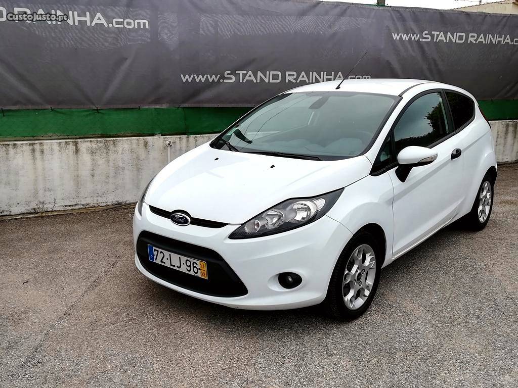 Ford Fiesta 1.4TDCI Trend Van Fevereiro/11 - à venda -