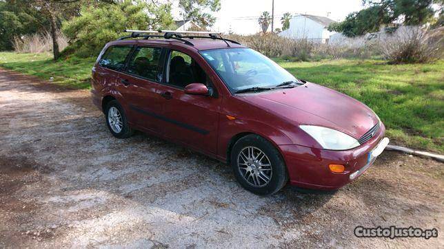 Ford Focus SW Maio/01 - à venda - Ligeiros Passageiros,