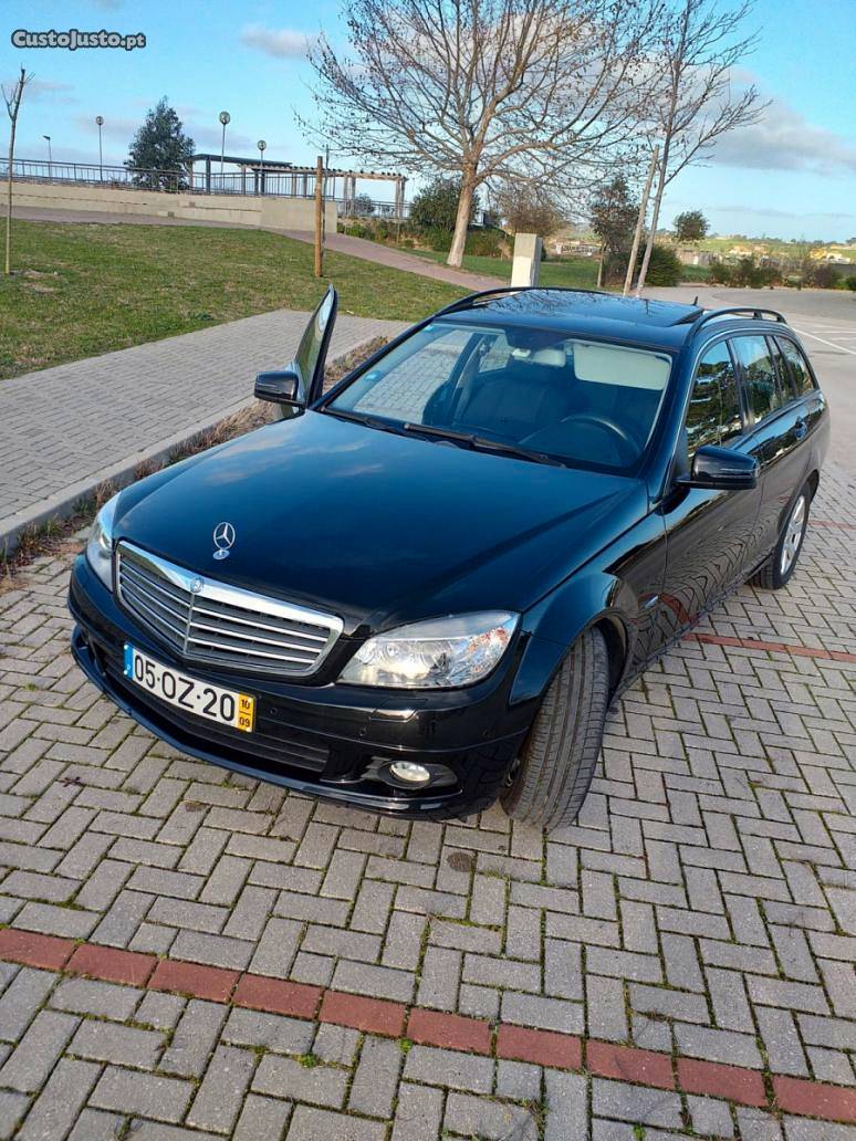 Mercedes-Benz C 220 CDI Agosto/07 - à venda - Ligeiros