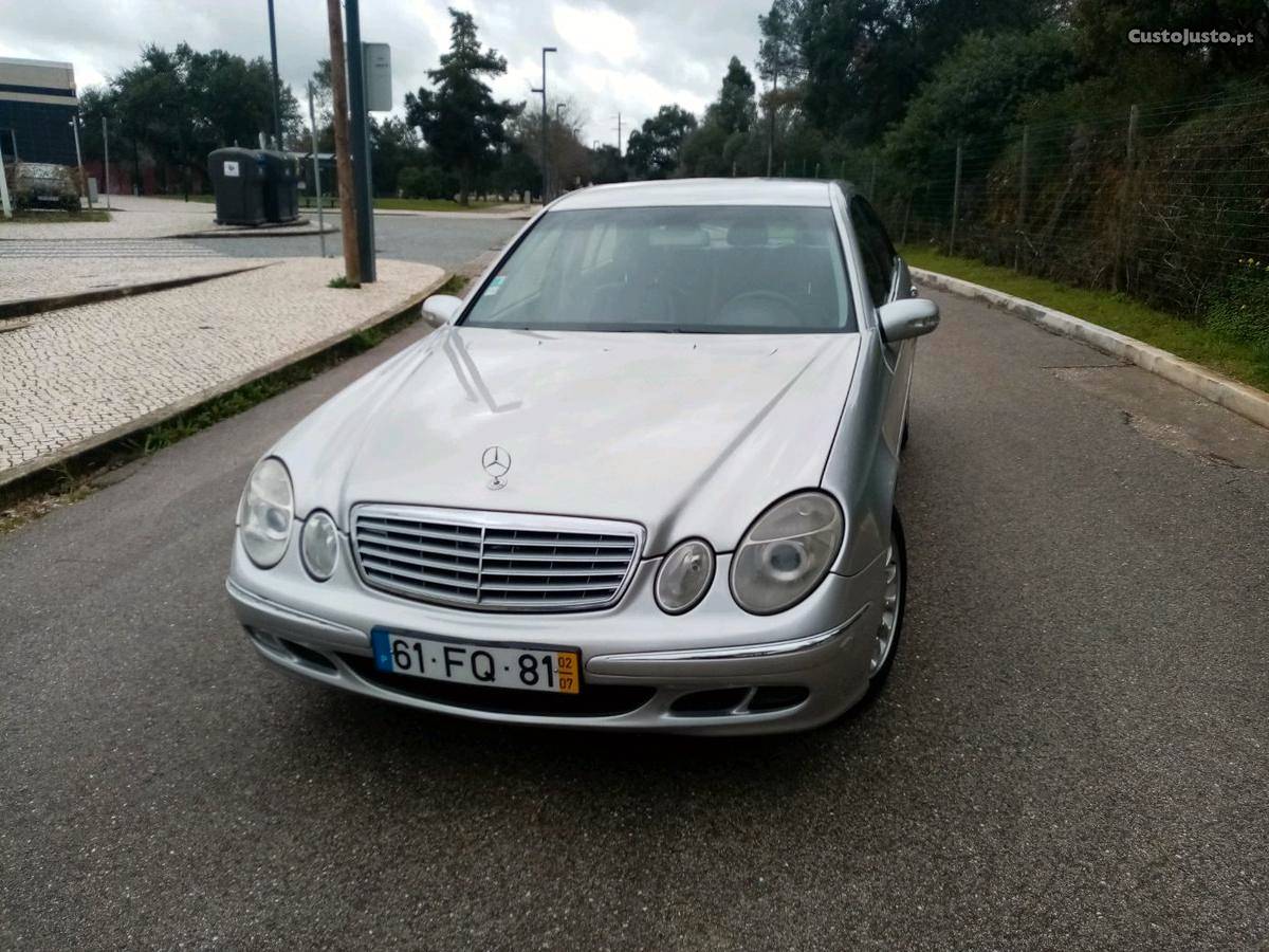 Mercedes-Benz E 220 elegance Julho/02 - à venda - Ligeiros