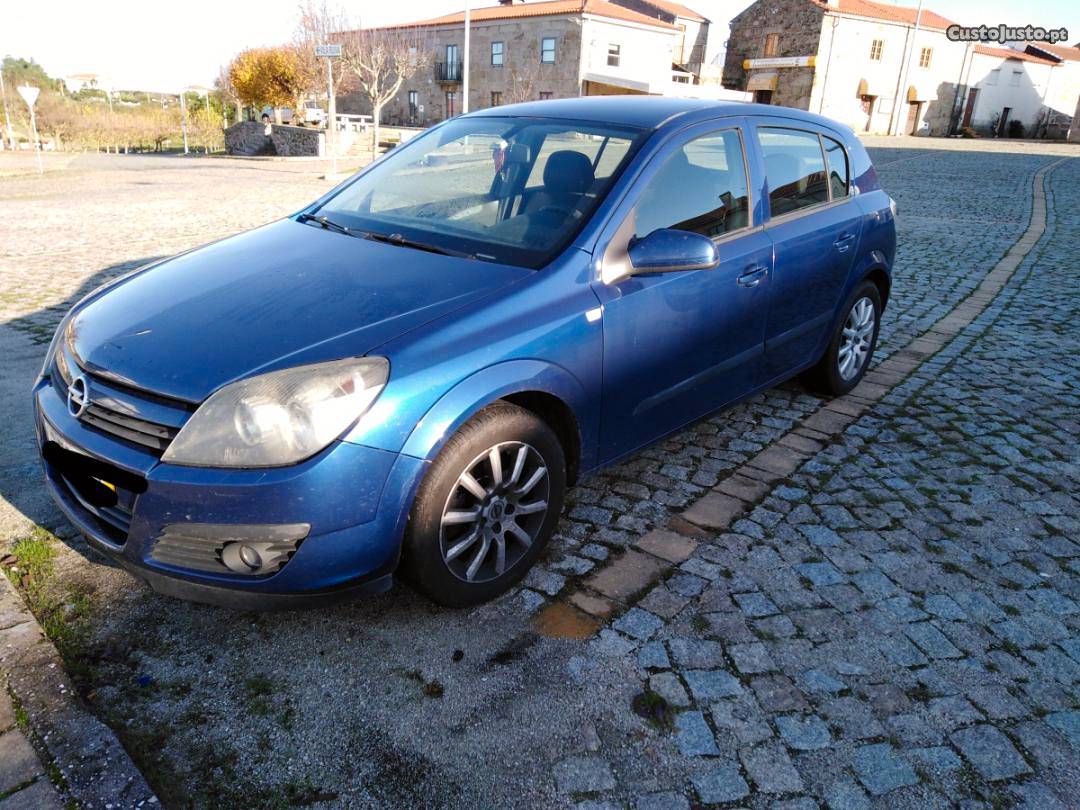 Opel Astra CDTI 1.7 Maio/04 - à venda - Ligeiros