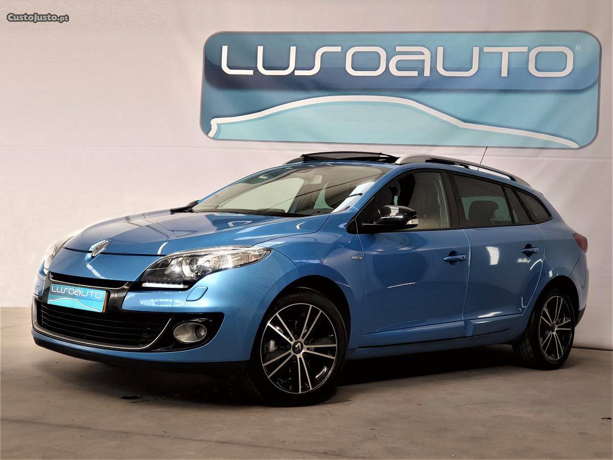 Renault Mégane 1.5 dCi Bose ST Setembro/12 - à venda -