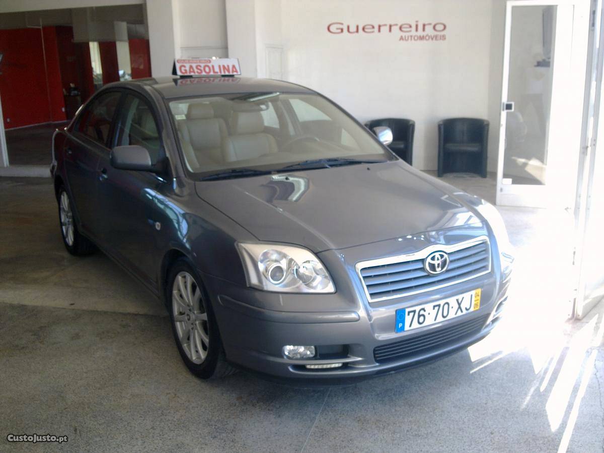 Toyota Avensis 1.6 VVT-i "Sol" Agosto/04 - à venda -