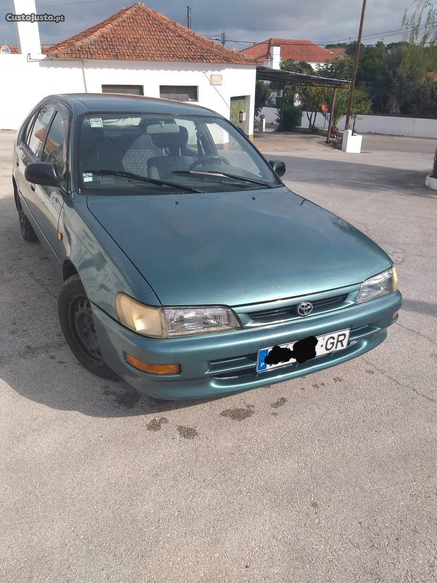 Toyota Corolla XLI Março/96 - à venda - Ligeiros