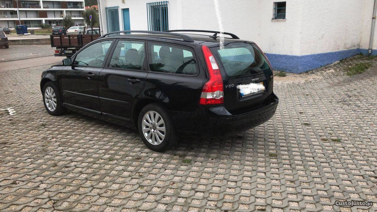 Volvo V d nível lll Novembro/04 - à venda - Ligeiros