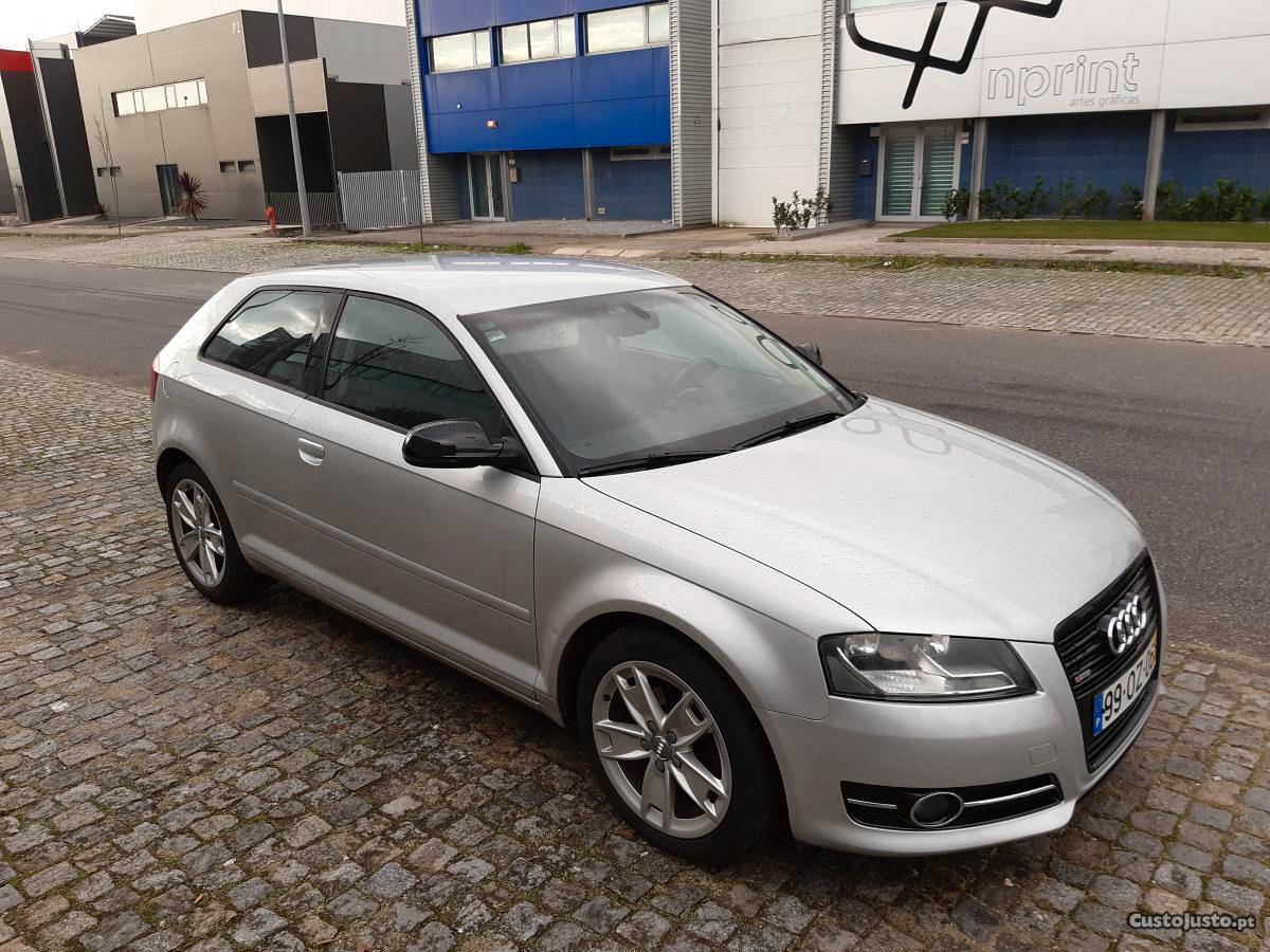 Audi A3 8PA Junho/11 - à venda - Ligeiros Passageiros,