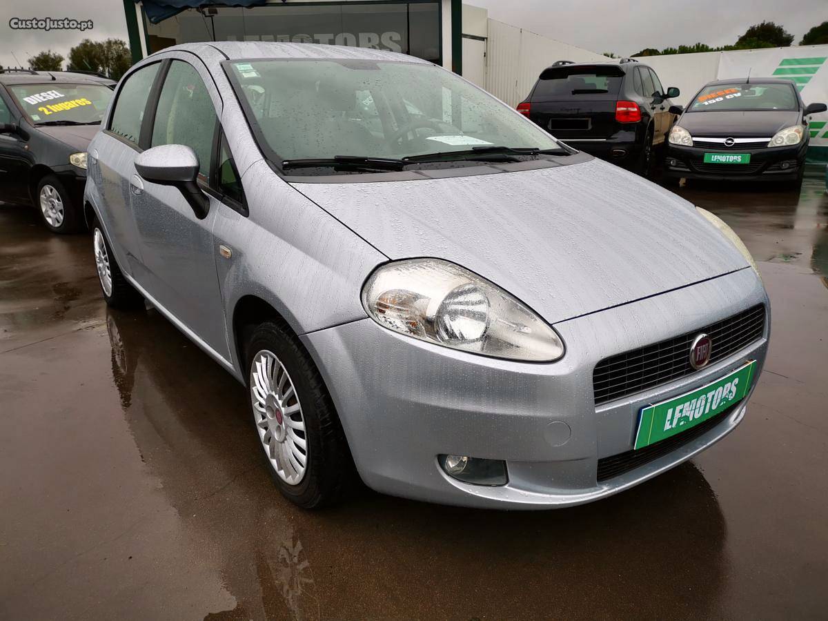 Fiat Grande Punto 1.2 Abril/08 - à venda - Ligeiros