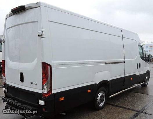 Iveco Daily L4H2 Novembro/15 - à venda - Comerciais / Van,