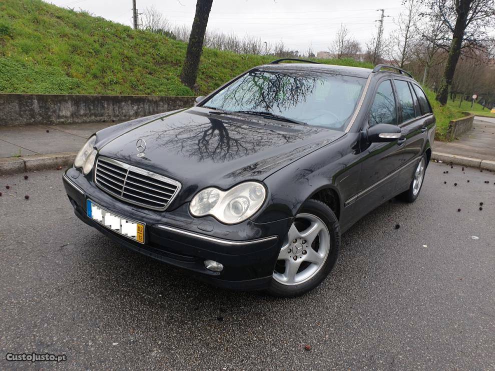 Mercedes-Benz C 220 CDI Avantgarde Aut Dezembro/02 - à