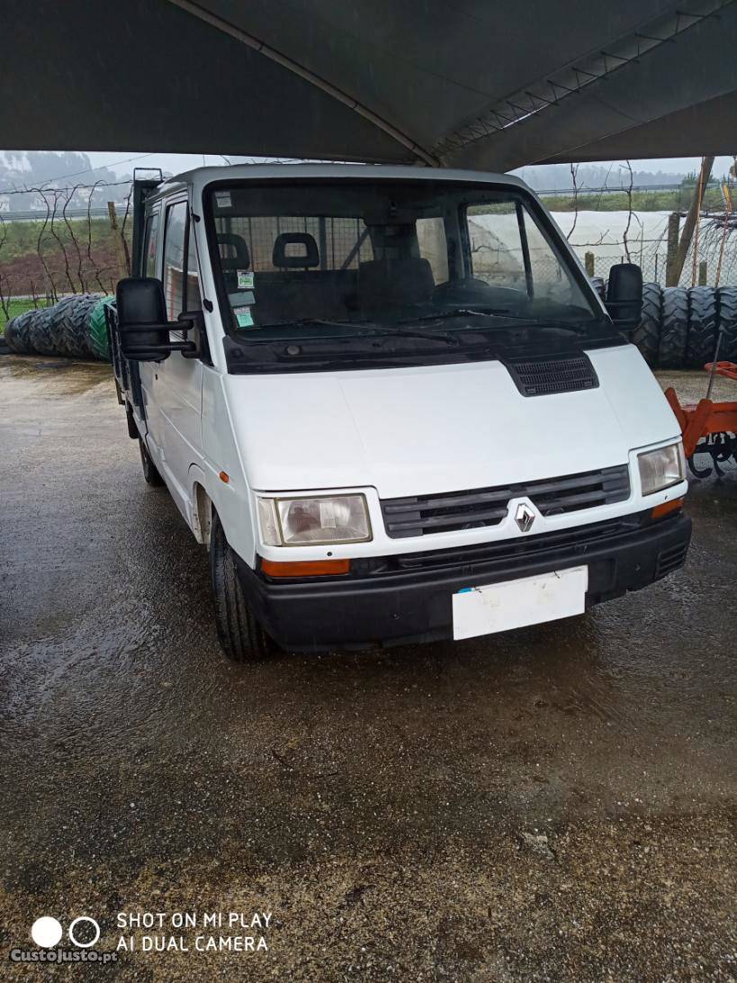 Renault Trafic cabine dupla Agosto/97 - à venda -