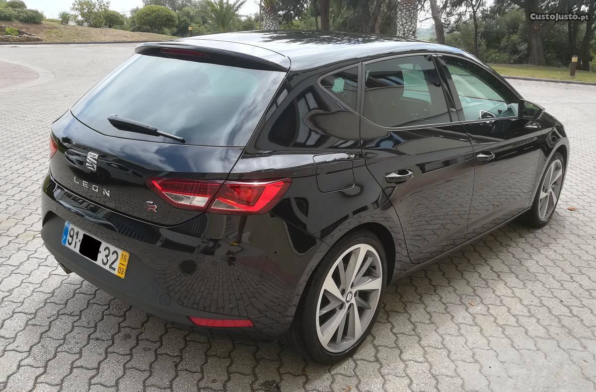 Seat Leon FR (184cv) Março/15 - à venda - Ligeiros