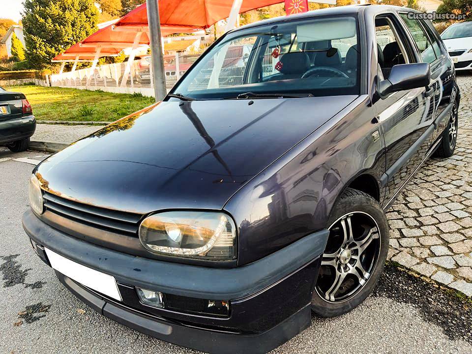 VW Golf 1.9 TD COMO NOVO Dezembro/96 - à venda - Ligeiros