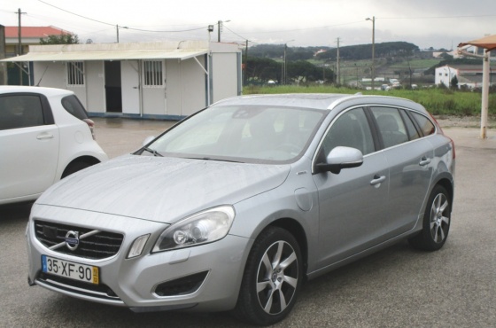 Volvo V60 Plug-In Hybrid - NobelCar