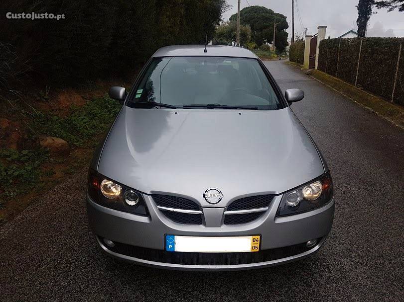 Nissan Almera DCI / C 160 Mil Kms Maio/04 - à venda -