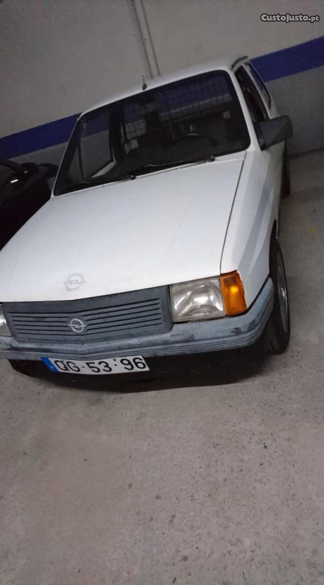 Opel Corsa corsa A Junho/88 - à venda - Comerciais / Van,